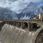 Vista Monte Rosa, Giardino In Walser A 10minuti Da Macugnaga - Monterosaflat *